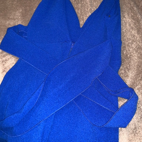 Dress - Picture 4 of 5